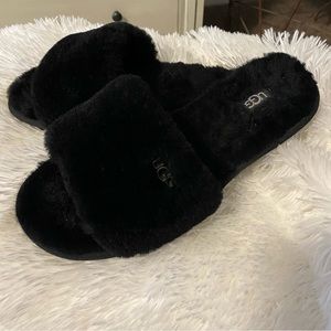 UGG Women’s Cozette Slipper ✨